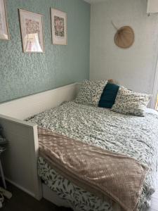 Studio calme 4 personnes 400 m de la plage sur la presquîle de St mandrier proche toulon