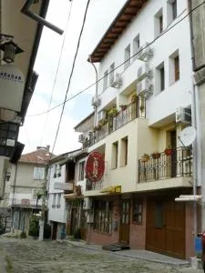 Family Hotel Varusha 2 - Debelets