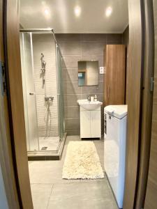 Liliom Tranquil 2-BDR Apartment