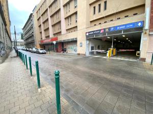 Liliom Tranquil 2-BDR Apartment