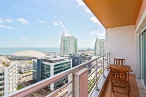 Haven in Lisbon - Exquisite Top Floor with 7 meters Balcony to the Longest Waterfront in Lisbon