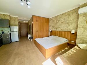 Студия с боковым видом на море в Batumi View