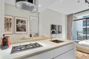 Stylish and Spacious Studio in Meydan