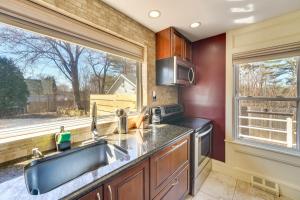 2 Mi to Colby College Peaceful Home in Waterville