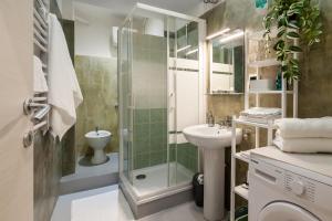 Fieno - Genoa Historic Center and Aquarium