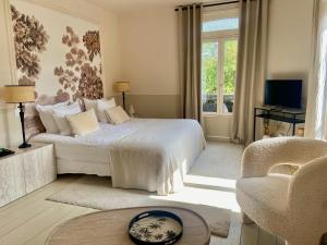 B&B / Chambres d'hotes VILLA DU CEDRE Honfleur : photos des chambres