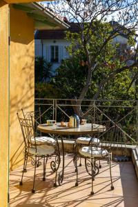 Villas Maison nicoise, jardin, piscine, parking double : photos des chambres
