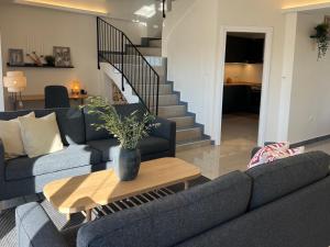 Maisonette with Stunning Terrace & Private Garage - By Solstad