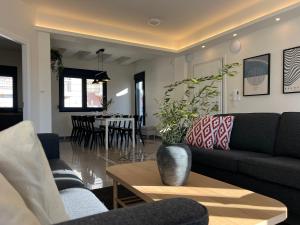 Maisonette with Stunning Terrace & Private Garage - By Solstad