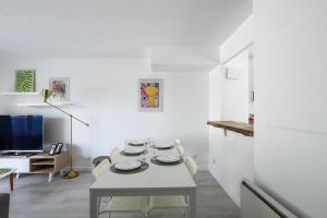 Le Picasso - Métro 5, terrasse, très calme