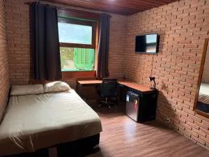 Quarto privativo completo no Centro - 博图卡图