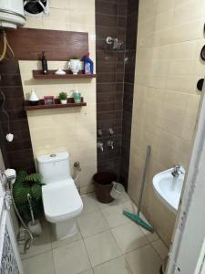 The Budget Room- With Washroom & Kitchenette