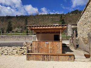 Gîte La Bauge 1 à 7 personnes 26400 Montclar sur Gervanne