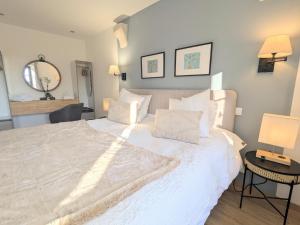 Maisons de vacances Sejour ressourcant en Berry proche Zoo de Beauval - FR-1-591-732 : photos des chambres