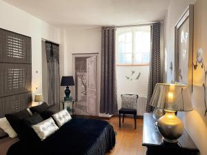 Gîte de Charme dans un Château avec Wifi et Terrasse en Sologne - FR-1-491-464