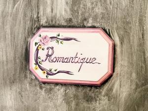 Maisons de vacances Gite de Charme dans un Chateau avec Wifi et Terrasse en Sologne - FR-1-491-464 : photos des chambres