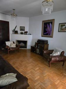 Retro apartment, central, bright and airy