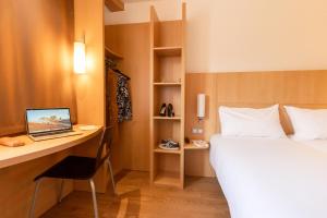 Hotels ibis Le Puy-en-Velay Centre : photos des chambres