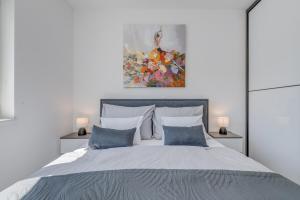 Luxury apartment with jacuzzi in Trogir