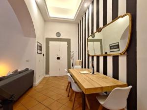 Chic Mamma Luxury Loft Suite