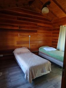 Cabaña de quebracho de dos pisos