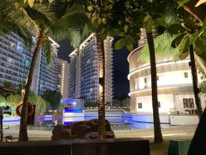 Azure staycation by Scarlet Suites