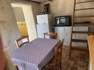 Maisons de vacances Cabanon entoure de montagnes et d'oliviers : photos des chambres