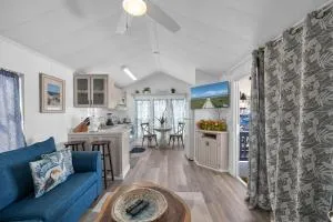 LIV Resort, Private Jacuzzi and Pet Friendly - 伊莎贝尔港