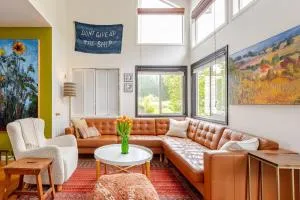 Sebastopol Wine Country Home with Vineyard Views - 格拉桐