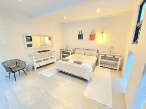 Luxury Villa de Lalo Rooftop Lake View Nature 1min walk Beach-Brandnew - Jaibalito