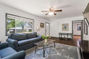 Downtown Dream Casa Near Chico State, Private Yard