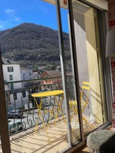 Appartements T3 Ax-les thermes centre : Appartement 2 Chambres avec Balcon