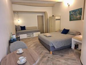 Villas Vue et charme provencal a Biot - La Maison du Mitan : photos des chambres