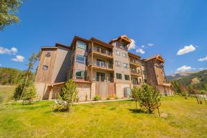 Clearwater Lofts Bldg 1 307 by SummitCove Lodging