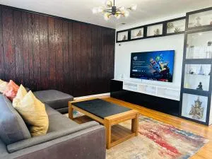 Hayward Home - Union City