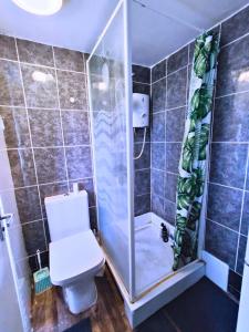 R13 Double Room Great Area