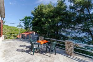 Three-Bedroom Holiday Home  room in Villa Marijeta - 20 m from sea
