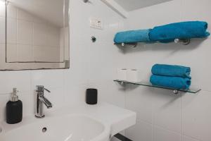 Piran great terrace facing sea !