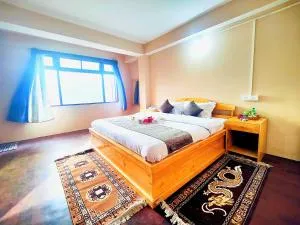 Jo'stel Snowcap Regency - Паро