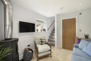 Cosy converted granary set in quiet countryside - 托特尼斯