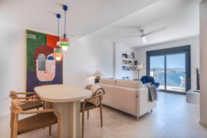 RentitSpain - Almuñécar - Icon Marina con Piscina y Terraza al Mar