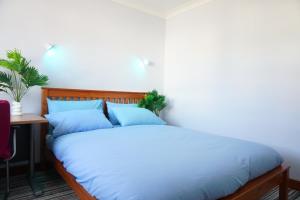 4 bed Semi Detached House