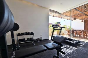 Tulum Hyde Home Office Master King Suite with Common Rooftop Pool Gym Wfi