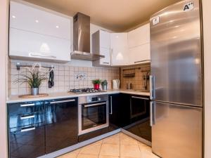 AC Bath Smart Tv Center Apartment