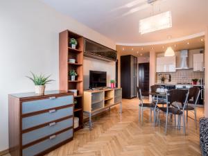 AC Bath Smart Tv Center Apartment