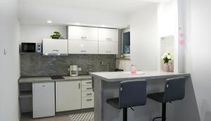 Champagne Apartments