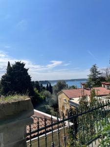 Champagne Apartments