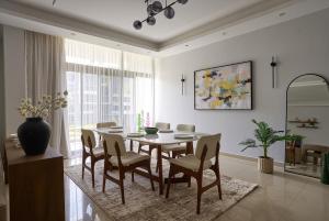 New Cairo Homehaven 3BR Apt Waterway