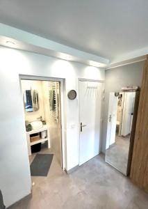 Charmant studio Créteil proche Paris, Disneyland, hôpitaux, aéroports