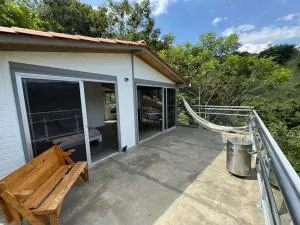 Entre Nubes - 诺凯马